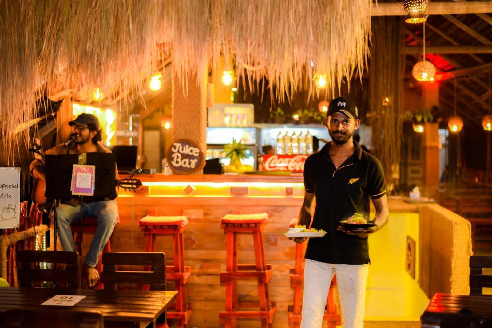 فندق Coconut Style Restaurant & Milinda Guest أونا واتونا المظهر الخارجي الصورة